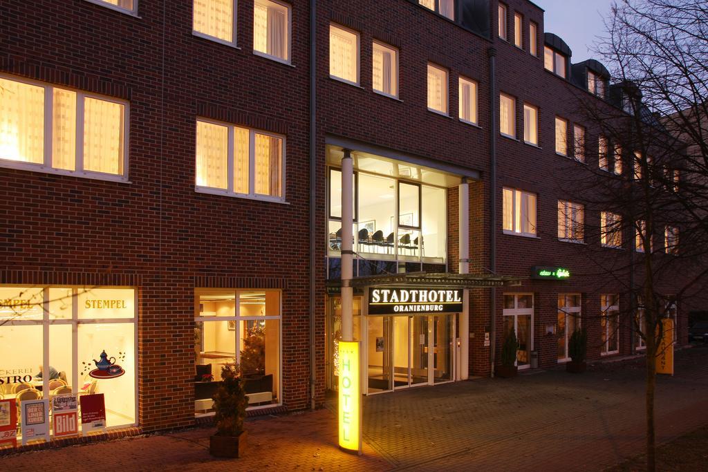 Stadthotel Oranienburg Buitenkant foto
